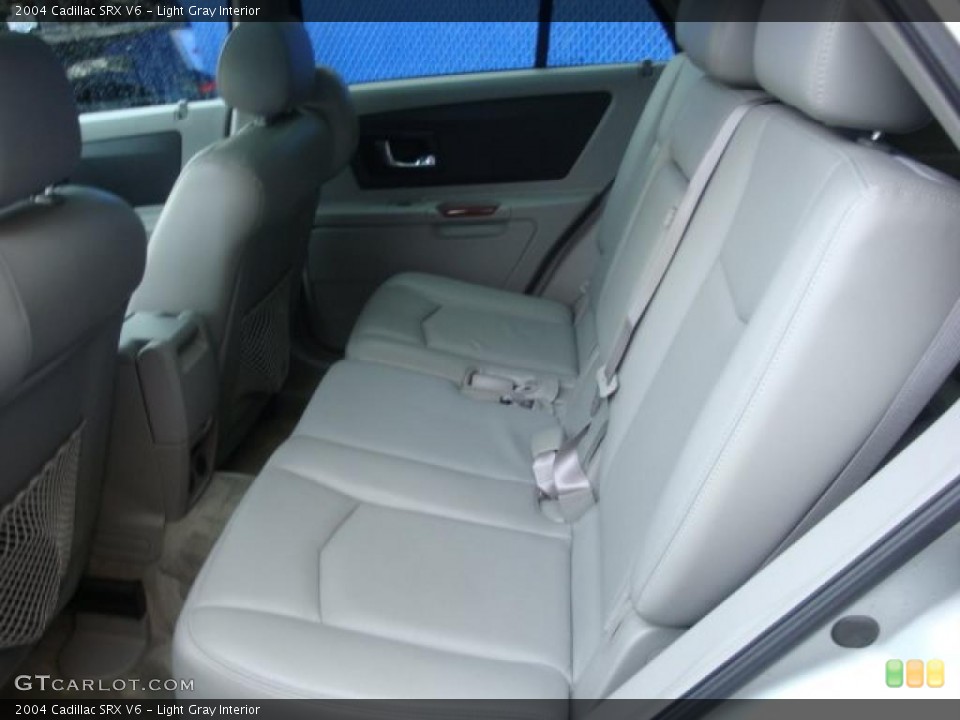 Light Gray Interior Photo for the 2004 Cadillac SRX V6 #39057120