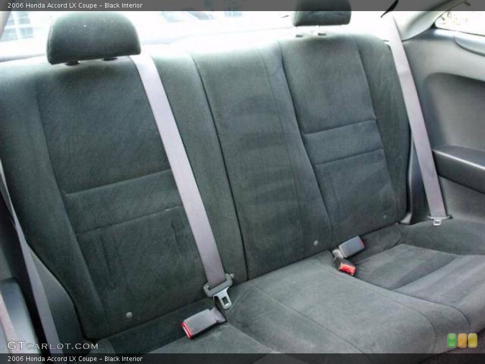 Black Interior Photo for the 2006 Honda Accord LX Coupe #39057612