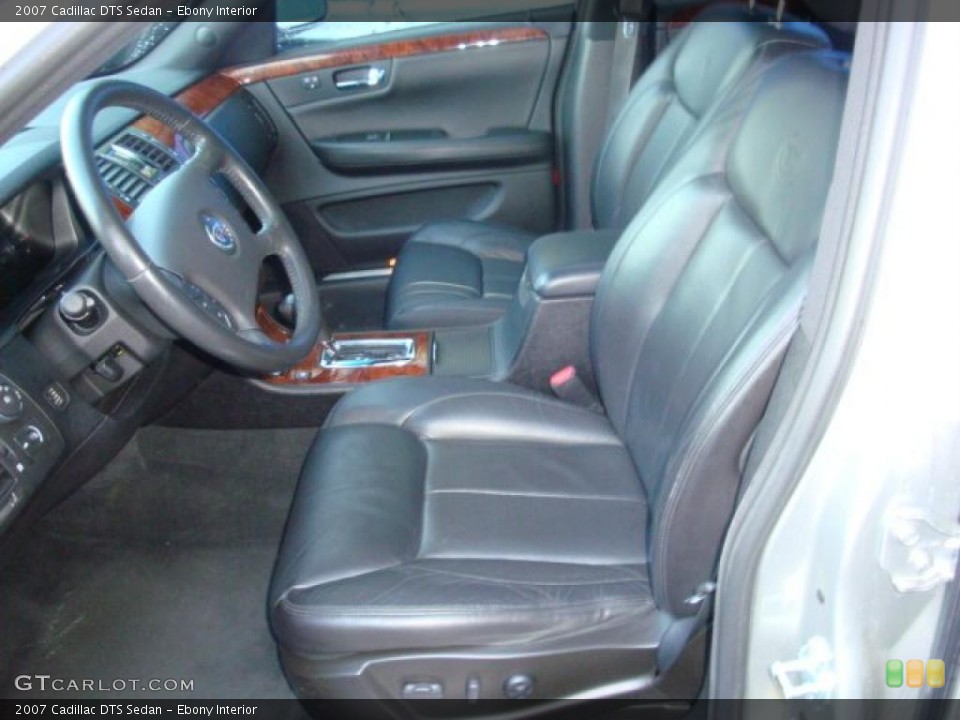 Ebony Interior Photo for the 2007 Cadillac DTS Sedan #39057696