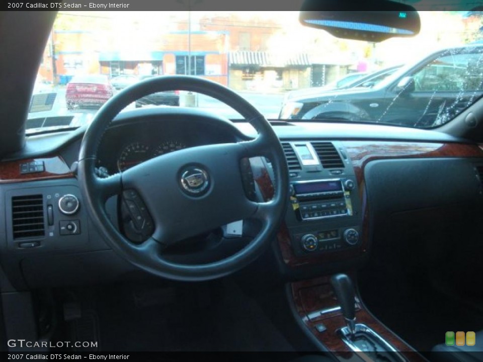 Ebony Interior Dashboard for the 2007 Cadillac DTS Sedan #39057724