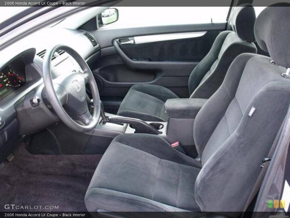 Black Interior Photo for the 2006 Honda Accord LX Coupe #39057740