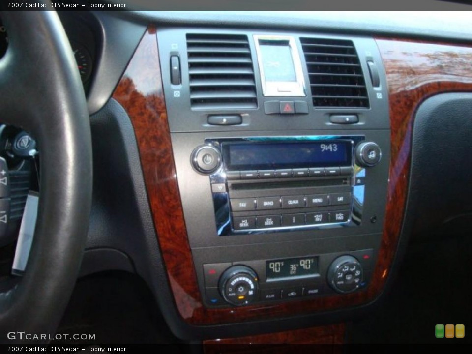 Ebony Interior Controls for the 2007 Cadillac DTS Sedan #39057800