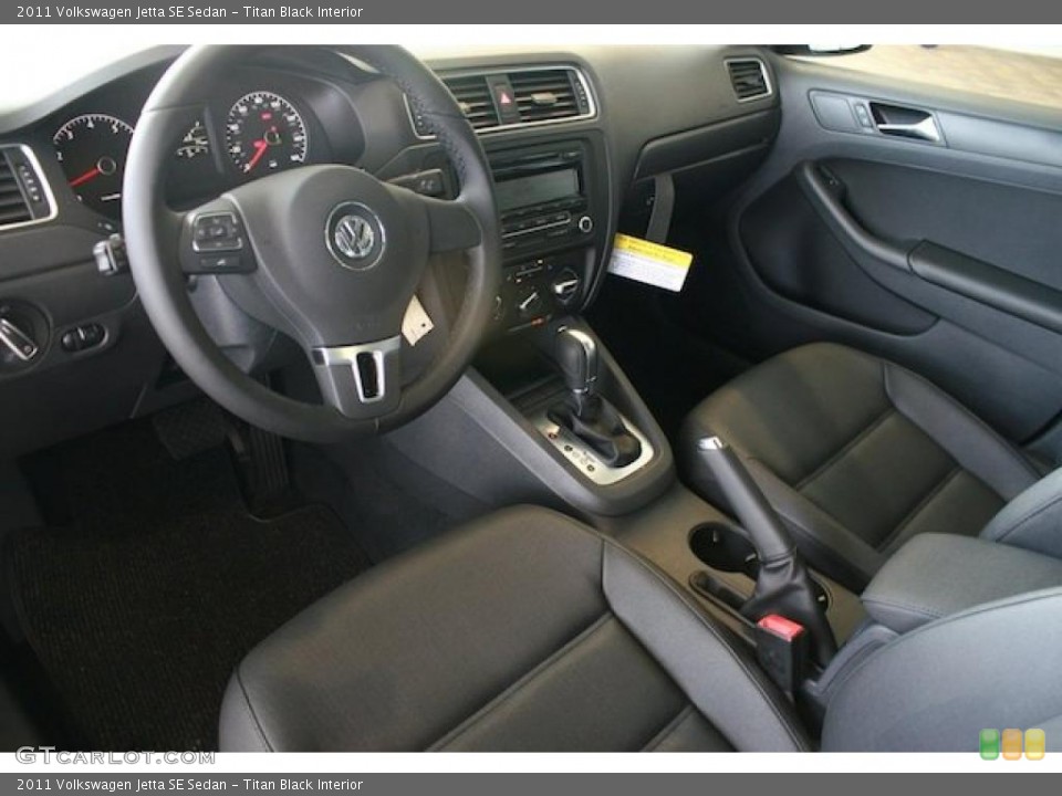 Titan Black Interior Prime Interior for the 2011 Volkswagen Jetta SE Sedan #39057992