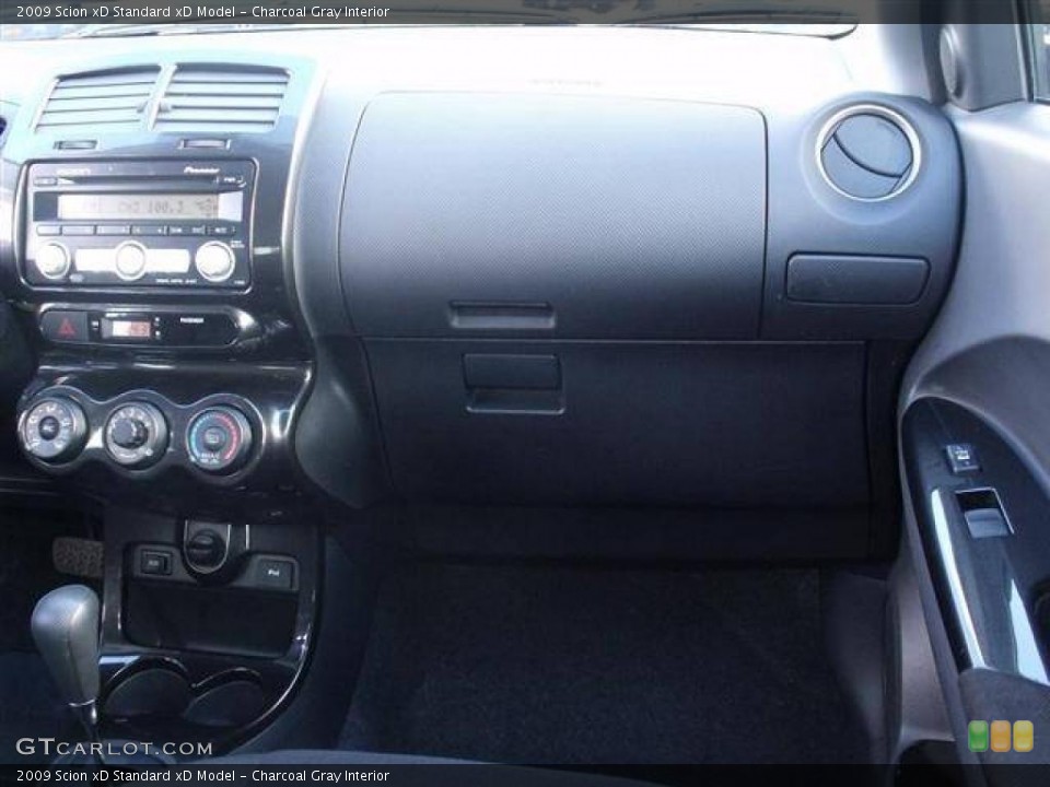 Charcoal Gray Interior Photo for the 2009 Scion xD  #39058272