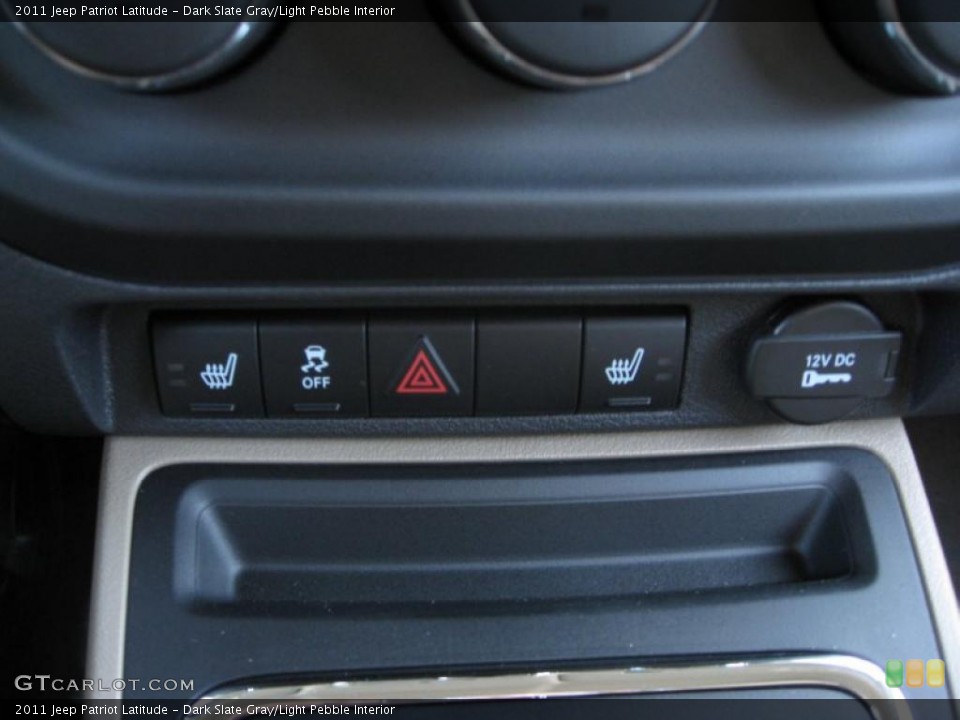 Dark Slate Gray/Light Pebble Interior Controls for the 2011 Jeep Patriot Latitude #39067523