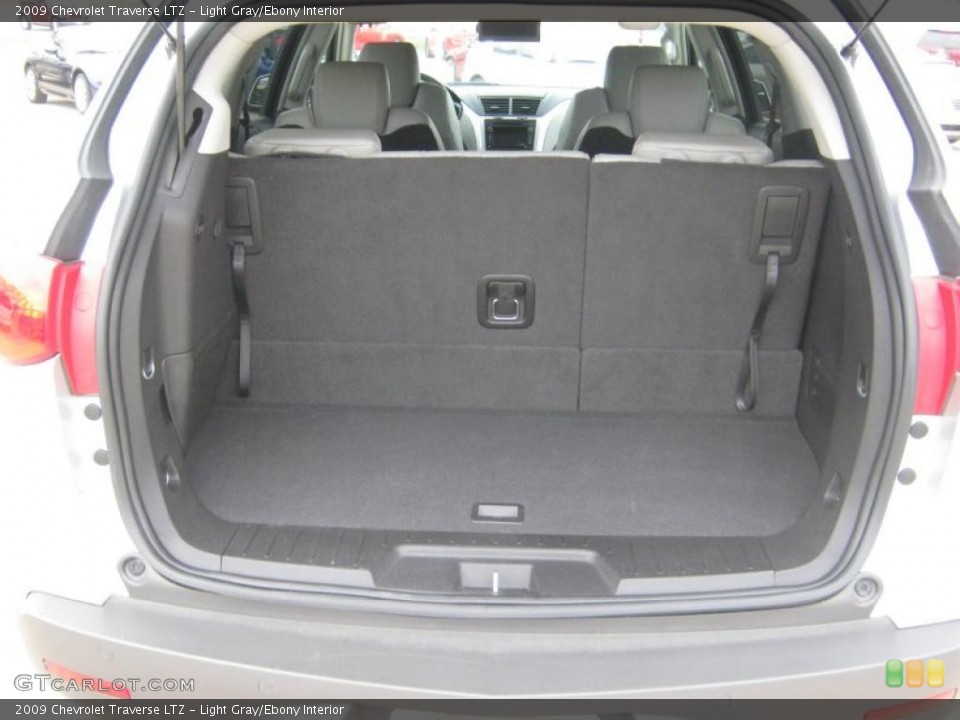 Light Gray/Ebony Interior Trunk for the 2009 Chevrolet Traverse LTZ #39067731