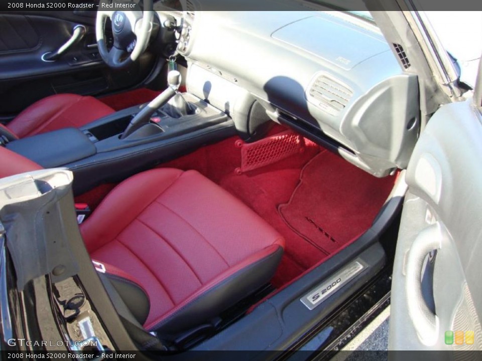 Red Interior Photo for the 2008 Honda S2000 Roadster #39068488