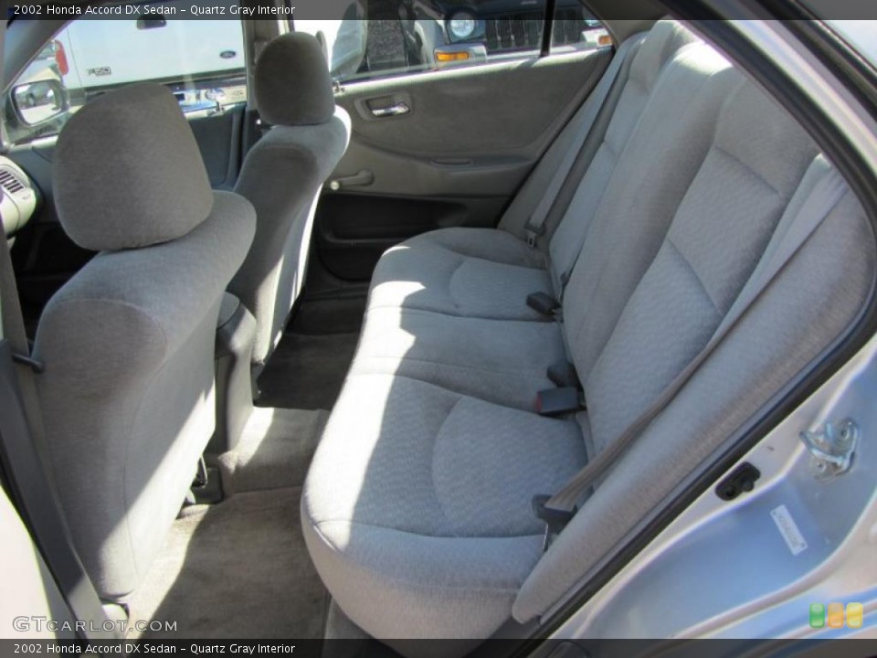 Quartz Gray Interior Photo for the 2002 Honda Accord DX Sedan #39072303