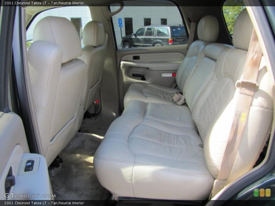 Tan/Neutral Interior Photo for the 2001 Chevrolet Tahoe LT #39072707