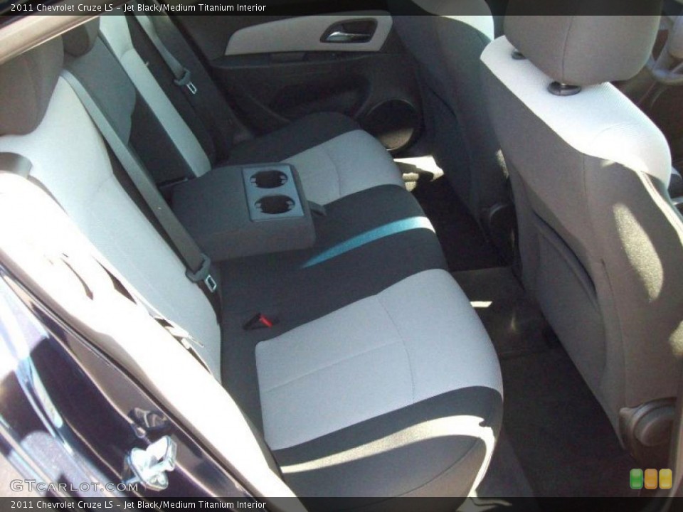 Jet Black/Medium Titanium Interior Photo for the 2011 Chevrolet Cruze LS #39073323