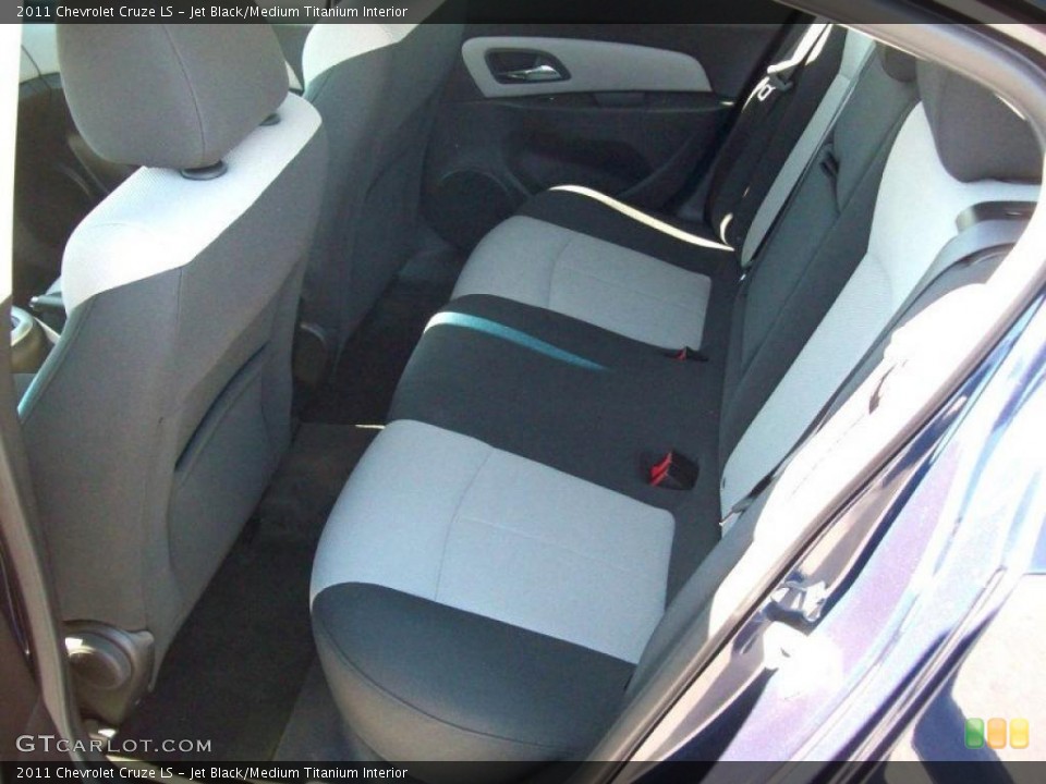 Jet Black/Medium Titanium Interior Photo for the 2011 Chevrolet Cruze LS #39073339
