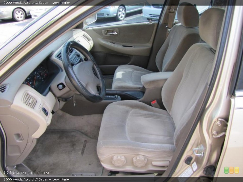 Ivory Interior Photo for the 2000 Honda Accord LX Sedan #39073363
