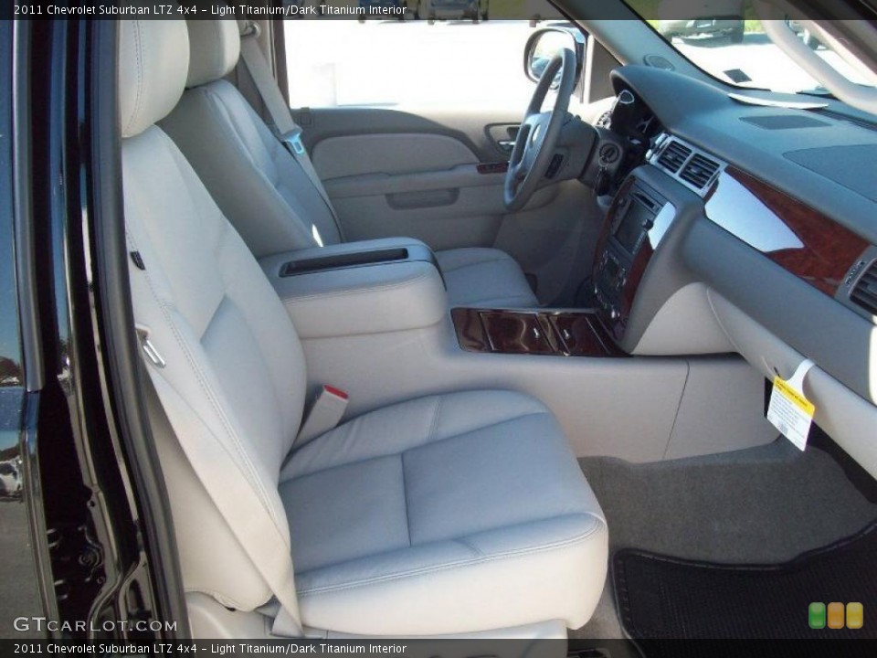 Light Titanium/Dark Titanium Interior Photo for the 2011 Chevrolet Suburban LTZ 4x4 #39073467