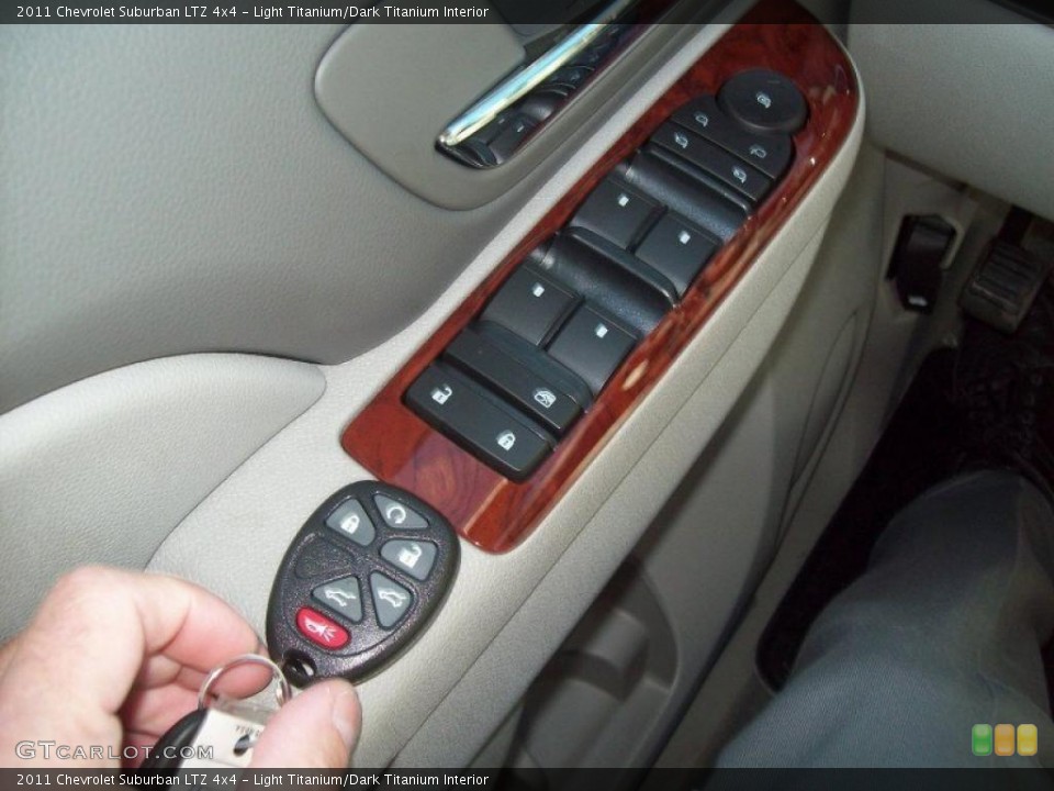 Light Titanium/Dark Titanium Interior Controls for the 2011 Chevrolet Suburban LTZ 4x4 #39073483