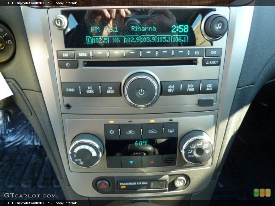 Ebony Interior Controls for the 2011 Chevrolet Malibu LTZ #39073951