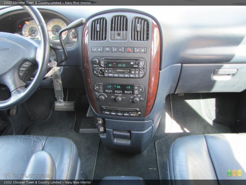 Navy Blue Interior Controls for the 2002 Chrysler Town & Country Limited #39074075