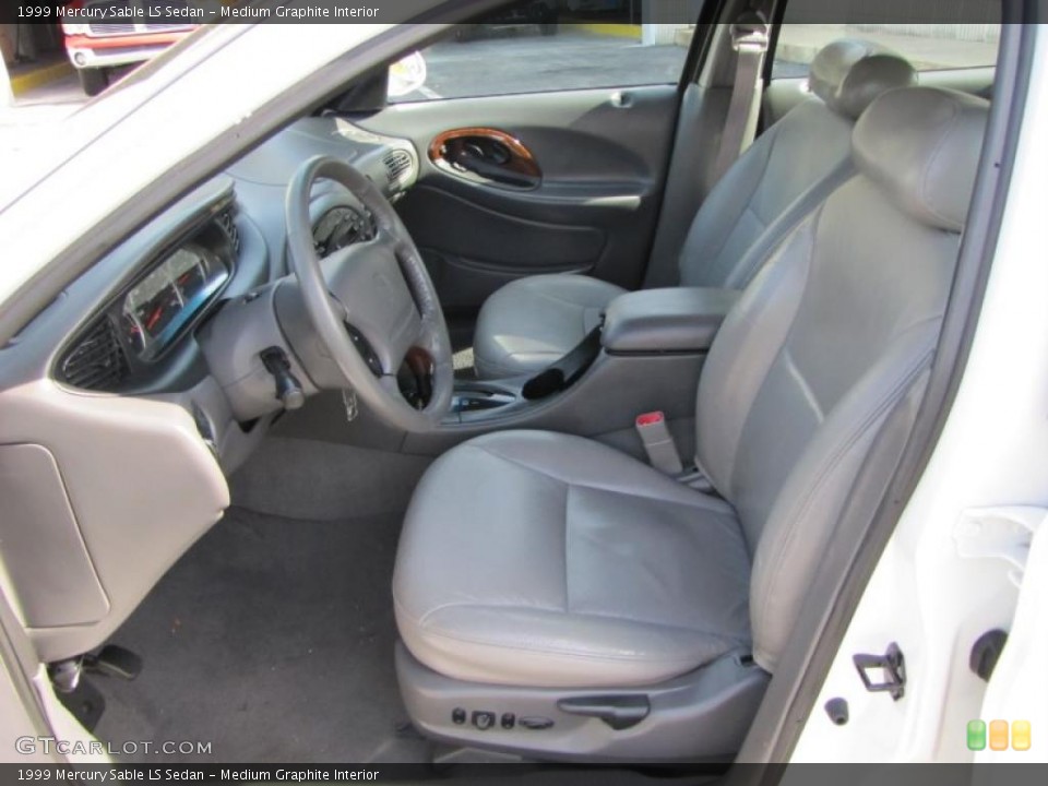 Medium Graphite Interior Photo for the 1999 Mercury Sable LS Sedan #39074239