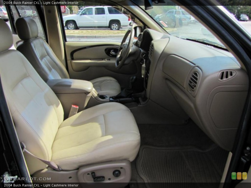 Light Cashmere Interior Photo for the 2004 Buick Rainier CXL #39075103