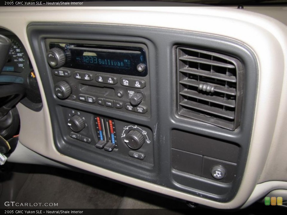 Neutral/Shale Interior Controls for the 2005 GMC Yukon SLE #39076631