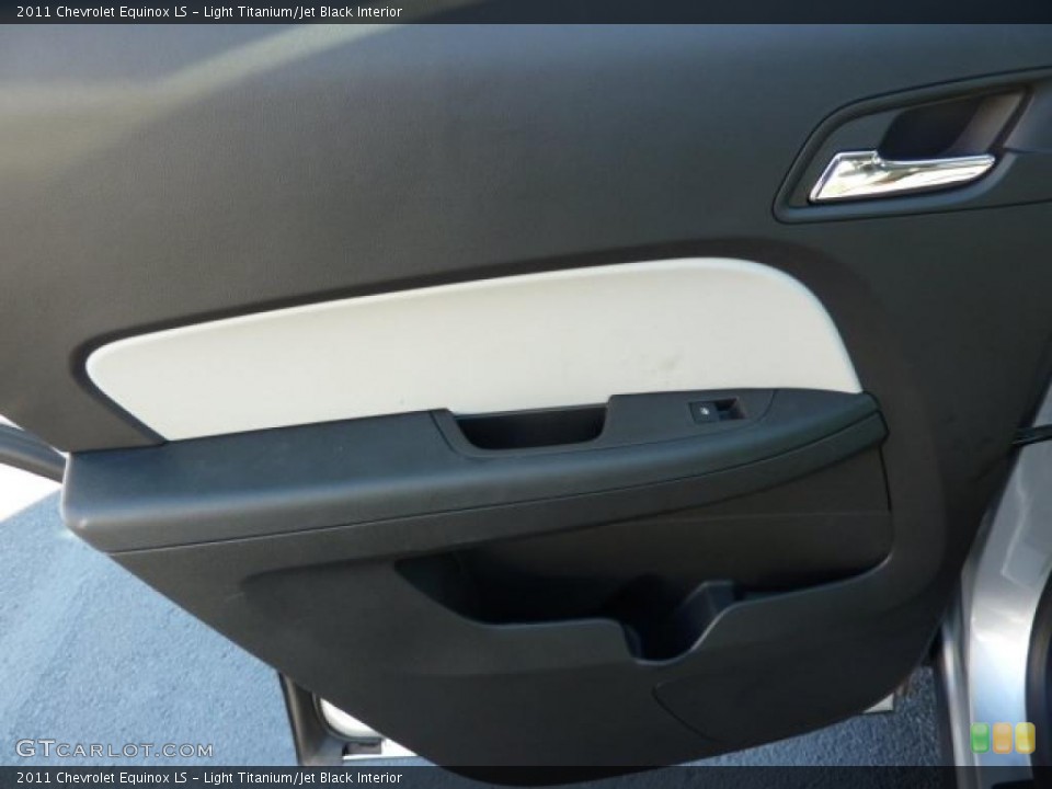 Light Titanium/Jet Black Interior Door Panel for the 2011 Chevrolet Equinox LS #39076707