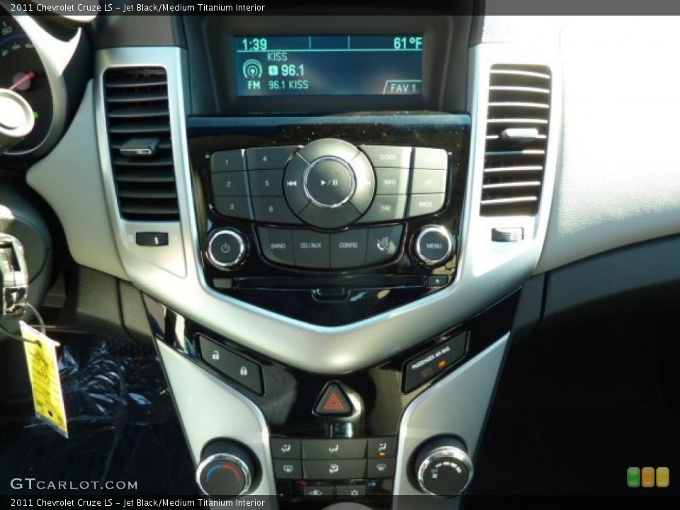 Jet Black/Medium Titanium Interior Controls for the 2011 Chevrolet Cruze LS #39078227