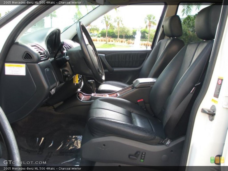 Charcoal Interior Photo for the 2005 Mercedes-Benz ML 500 4Matic #39078235