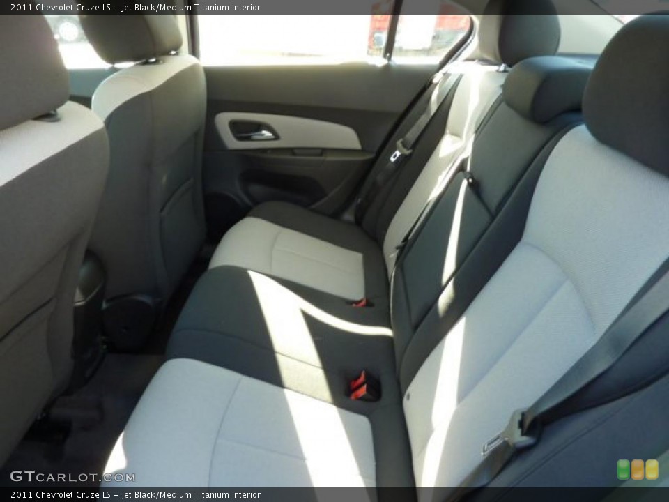 Jet Black/Medium Titanium Interior Photo for the 2011 Chevrolet Cruze LS #39078747