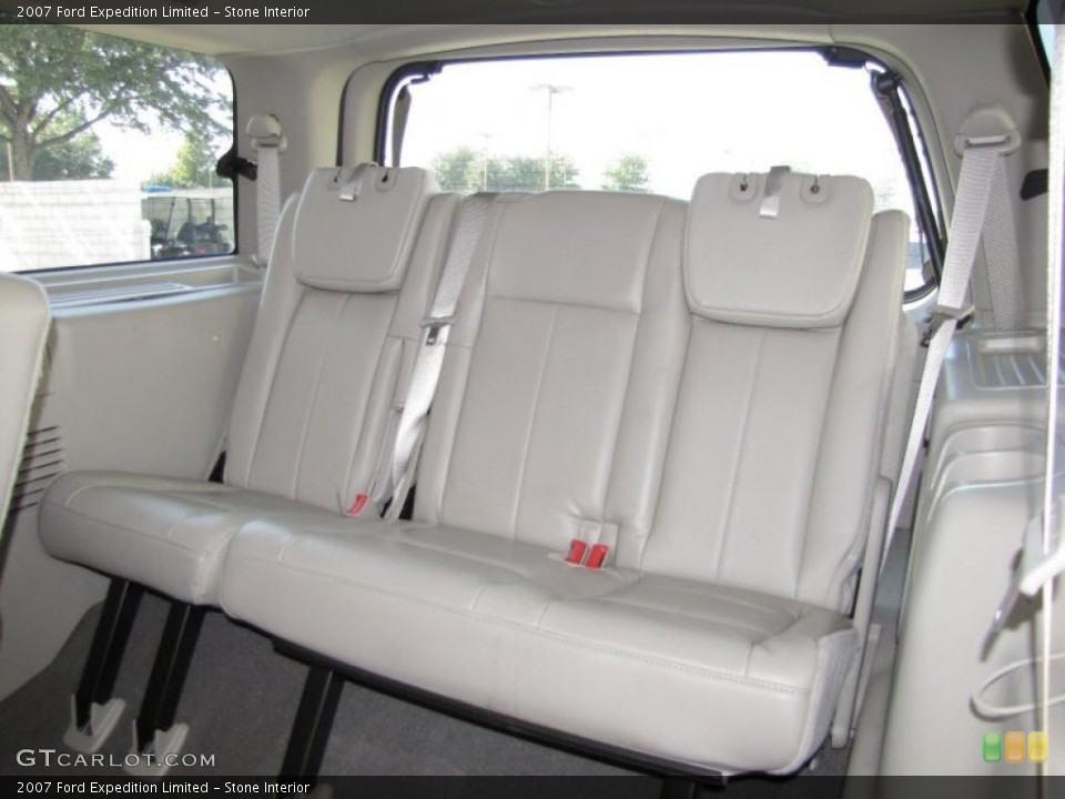 Stone Interior Photo for the 2007 Ford Expedition Limited #39079315
