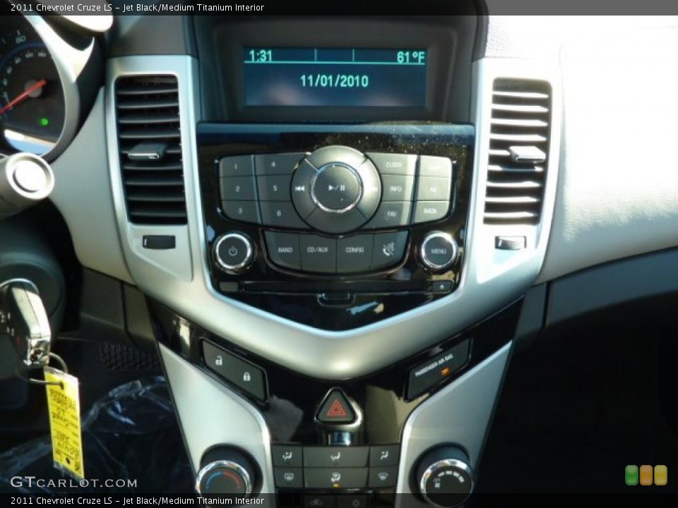 Jet Black/Medium Titanium Interior Controls for the 2011 Chevrolet Cruze LS #39079419