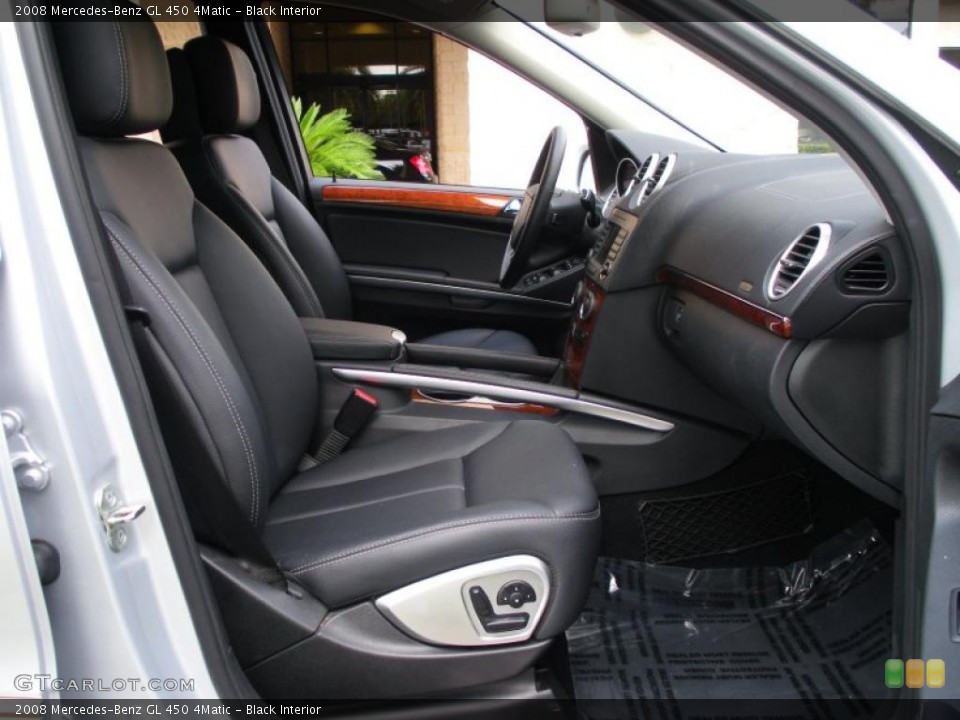 Black Interior Photo for the 2008 Mercedes-Benz GL 450 4Matic #39079663