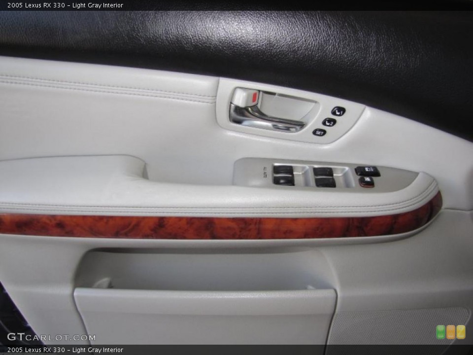 Light Gray Interior Door Panel for the 2005 Lexus RX 330 #39080347