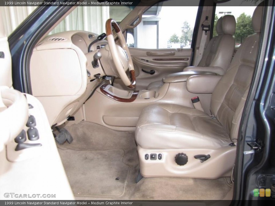 Medium Graphite Interior Photo for the 1999 Lincoln Navigator  #39080611