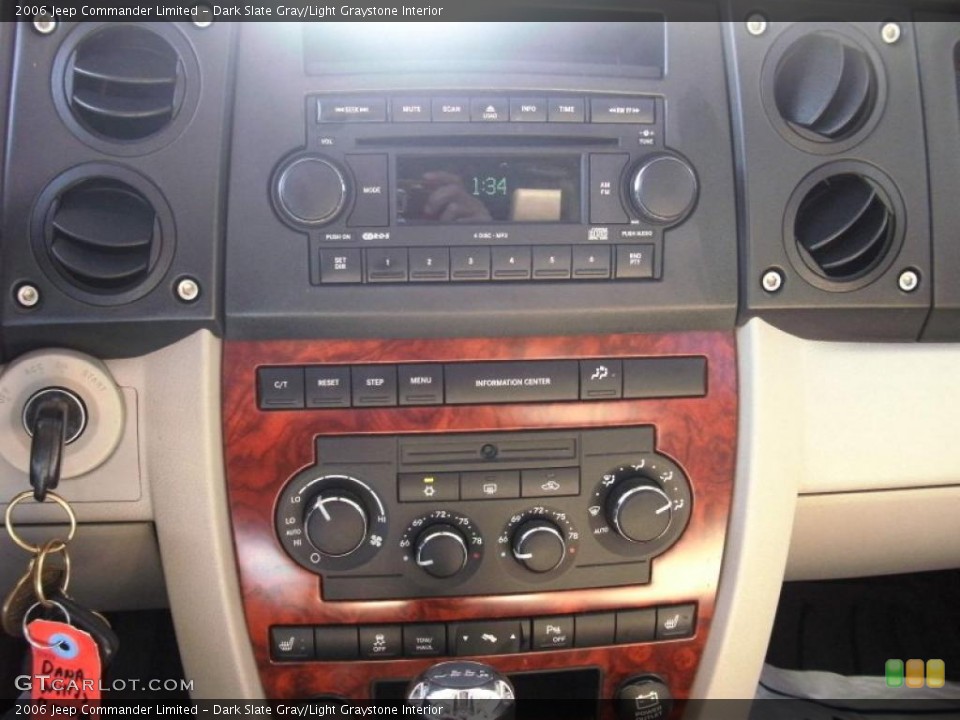 Dark Slate Gray/Light Graystone Interior Controls for the 2006 Jeep Commander Limited #39081661