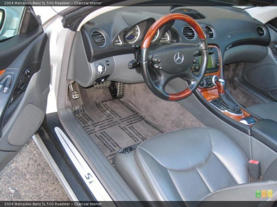Charcoal Interior Photo for the 2004 Mercedes-Benz SL 500 Roadster #39081757