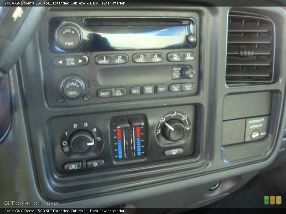 Dark Pewter Interior Controls for the 2004 GMC Sierra 1500 SLE Extended Cab 4x4 #39083689
