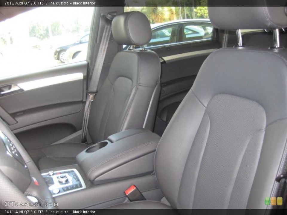 Black Interior Photo for the 2011 Audi Q7 3.0 TFSI S line quattro #39088441