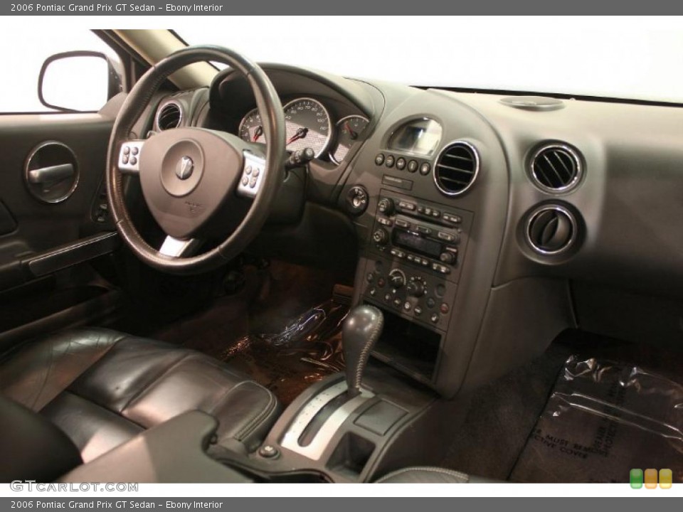Ebony Interior Photo for the 2006 Pontiac Grand Prix GT Sedan #39088706