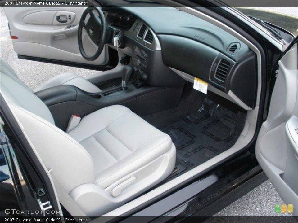Gray Interior Photo for the 2007 Chevrolet Monte Carlo SS #39093610