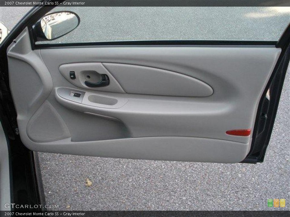Gray Interior Door Panel for the 2007 Chevrolet Monte Carlo SS #39093626