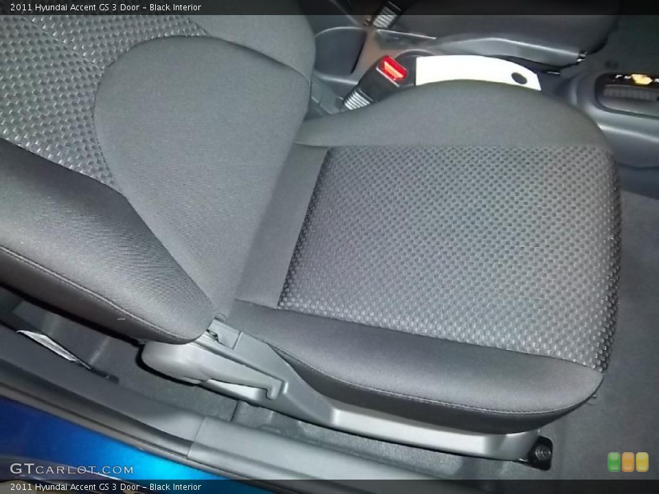 Black Interior Photo for the 2011 Hyundai Accent GS 3 Door #39093654