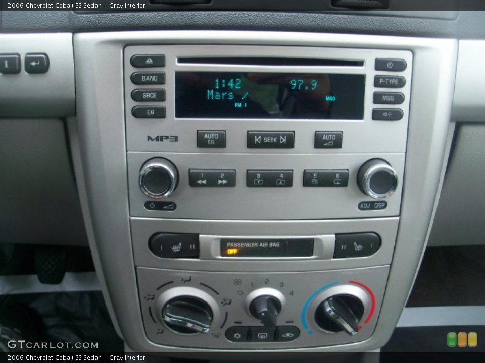 Gray Interior Controls for the 2006 Chevrolet Cobalt SS Sedan #39094306