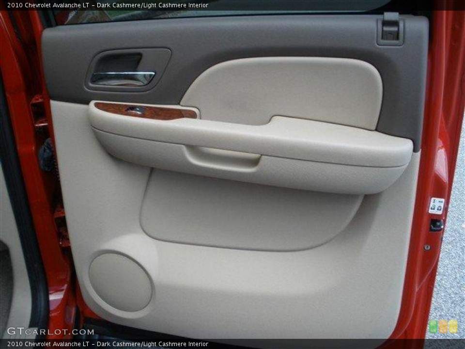 Dark Cashmere/Light Cashmere Interior Door Panel for the 2010 Chevrolet Avalanche LT #39094466