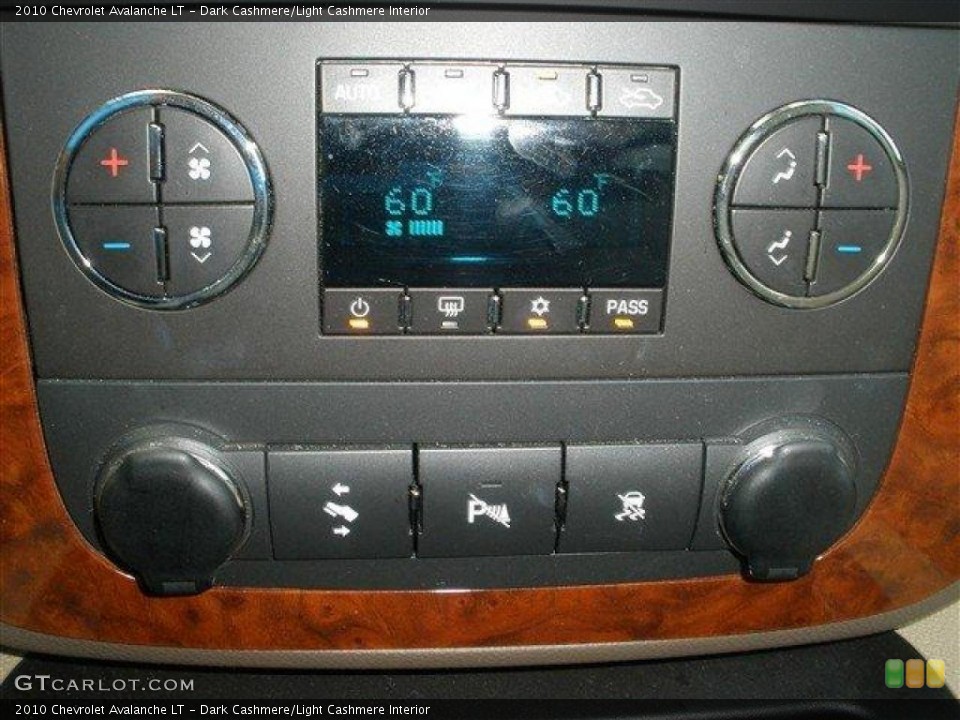 Dark Cashmere/Light Cashmere Interior Controls for the 2010 Chevrolet Avalanche LT #39094546