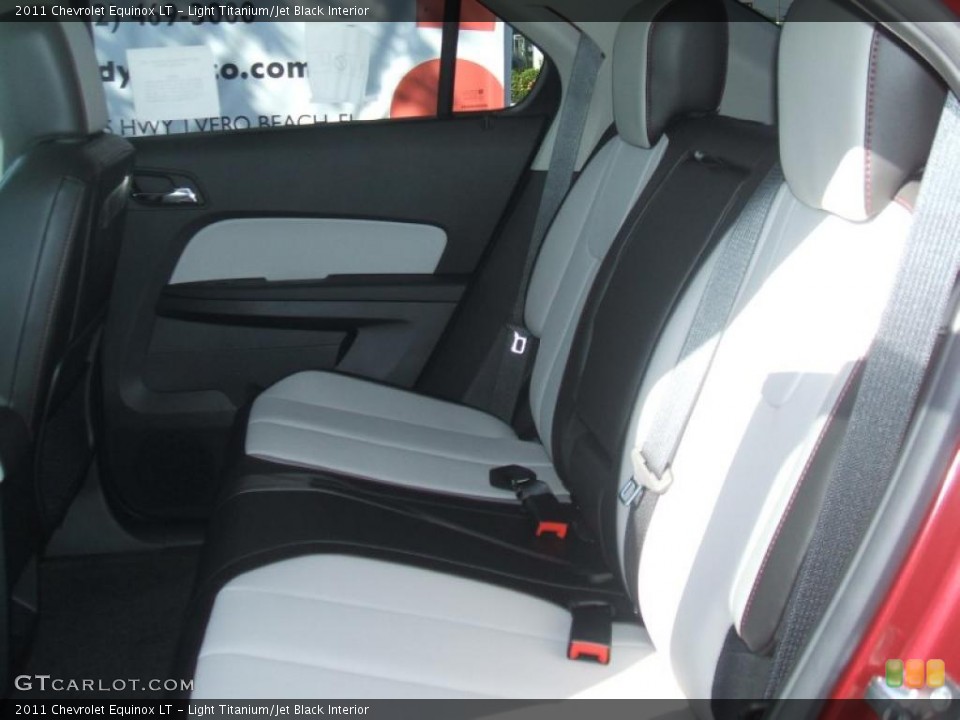 Light Titanium/Jet Black Interior Photo for the 2011 Chevrolet Equinox LT #39095150