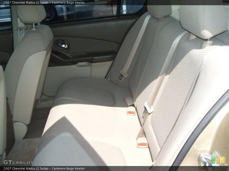 Cashmere Beige Interior Photo for the 2007 Chevrolet Malibu LS Sedan #39095914