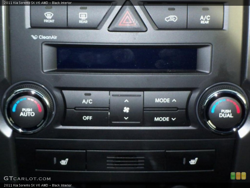Black Interior Controls for the 2011 Kia Sorento SX V6 AWD #39097702