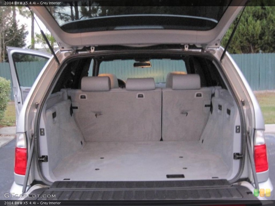 Grey Interior Trunk for the 2004 BMW X5 4.4i #39100502