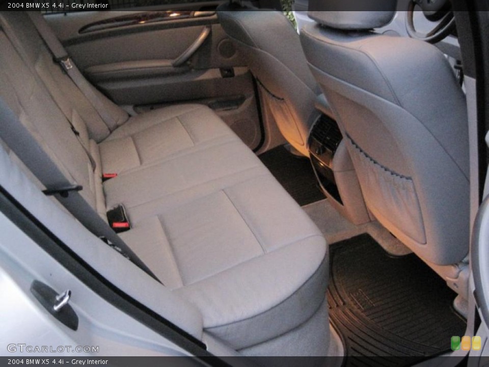 Grey Interior Photo for the 2004 BMW X5 4.4i #39100534