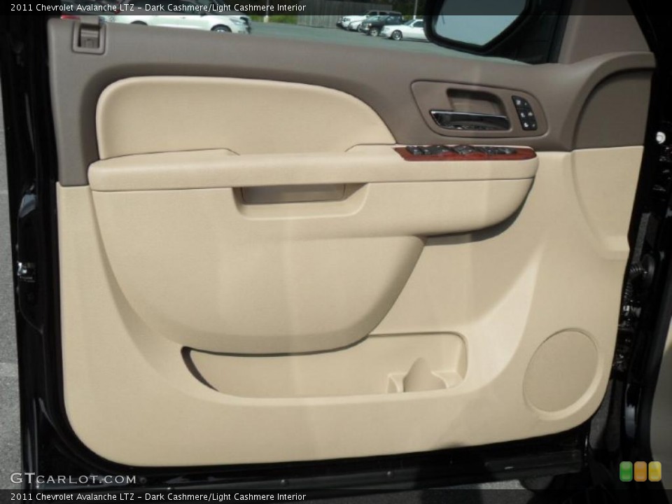 Dark Cashmere/Light Cashmere Interior Door Panel for the 2011 Chevrolet Avalanche LTZ #39102470