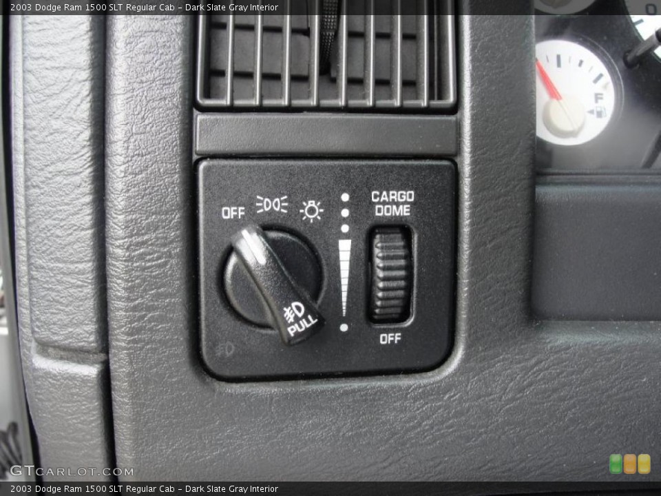 Dark Slate Gray Interior Controls for the 2003 Dodge Ram 1500 SLT Regular Cab #39104117